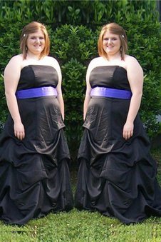 Robe de bal lache de princesse de tour de ceinture en haute avec sans manches ligne a