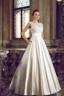 Robe de mariée plissage romantique encolure ronde a-ligne manche nulle