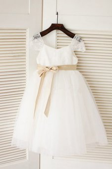 Robe de cortège enfant naturel avec ruban ceinture longueur au niveau de sol en tulle