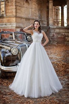 Robe de mariée naturel plissage en tulle manche nulle de traîne moyenne