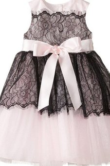 Robe de cortège enfant plissage encolure ronde au niveau de genou ligne a en dentelle