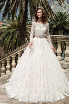 Robe de mariée plissage en plage avec manche longue de traîne moyenne fermeutre eclair