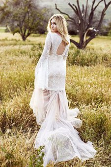 Robe de mariée simple nature de traîne longue encolure en carré asymétrique