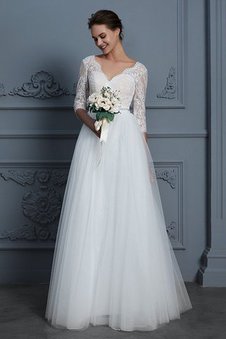 Robe de mariée ligne a avec décoration dentelle de princesse enchanteur naturel