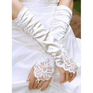 Gants taffetas blanc moderne de mariée mode