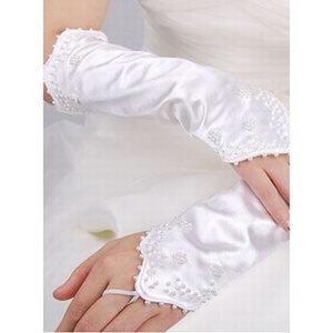 Gant Blanc Femme Mesdames Gants Courts Élégants de Dentelle de Poignet  Floral de Mariée Courtoisie Gants Soie Femme de Dîner d'Opéra de Mariage :  : Mode