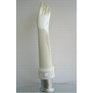 Taffetas élégant | modestes gants blanc chic mariée glamour