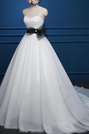 Robe de mariée naturel de col en cœur a-ligne avec ruban avec sans manches