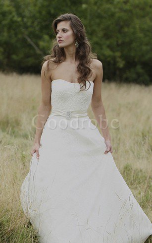 Robe de mariée chic de bustier de traîne courte ligne a de col en cœur