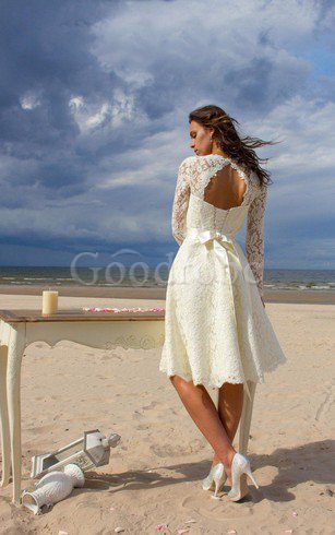 Robe de mariée luxueux facile chic nature en dentelle