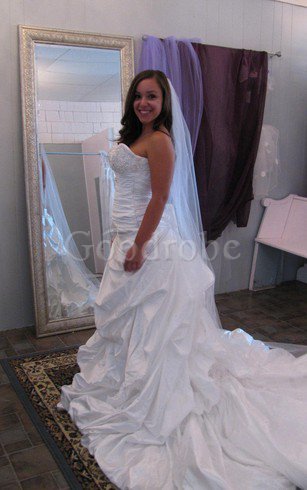 Robe de mariée naturel avec fleurs ligne a de col en cœur cordon