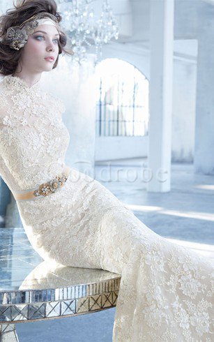 Robe de mariée classique luxueux de col haut avec cristal trou de serrure