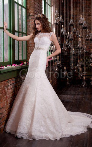 Robe de mariée modeste longue avec décoration dentelle appliques avec lacets