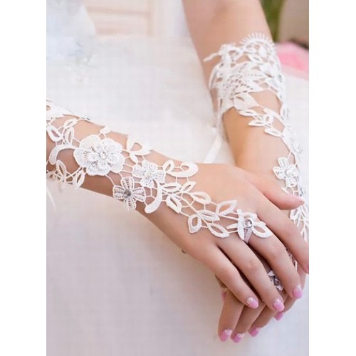 Élégante dentelle gants blanc moderne de mariée merveilleux