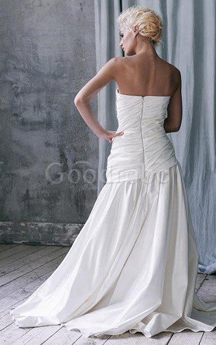 Robe de mariée naturel avec zip ligne a en satin manche nulle