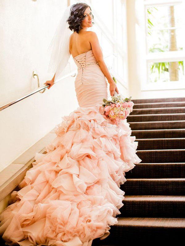 Robe de mariée de sirène glamour avec lacets de lotus de col en cœur