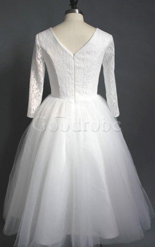 Robe de mariée simple derniere tendance courte avec décoration dentelle avec zip