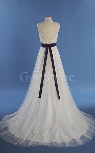 Robe de mariée distinguée facile longue plissé ligne a