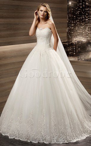 Robe de mariée delicat romantique textile en tulle avec lacets decoration en fleur